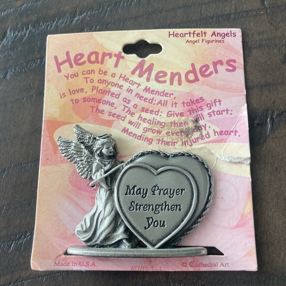 Vintage CAMCO signed heartfelt angel figurine “May prayer strength you”. - Picture 3 of 6